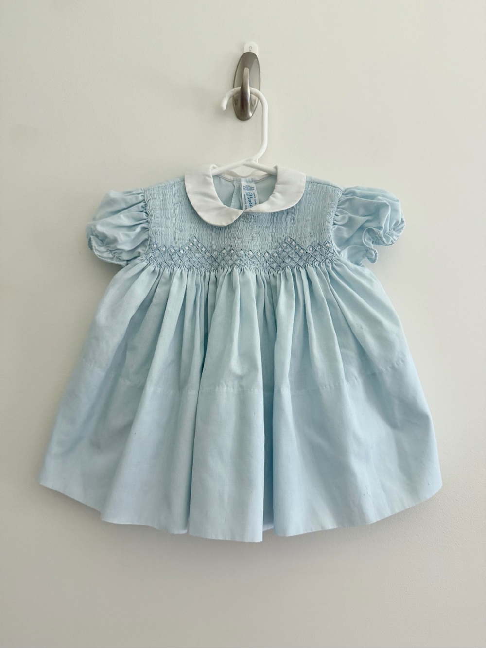 Vintage Feltman Bros Hand Embroidered Smocked Baby Dress Peter Pan Collar NB